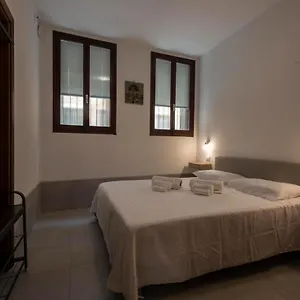 Apartment Corte Sconta Ca'maurizio
